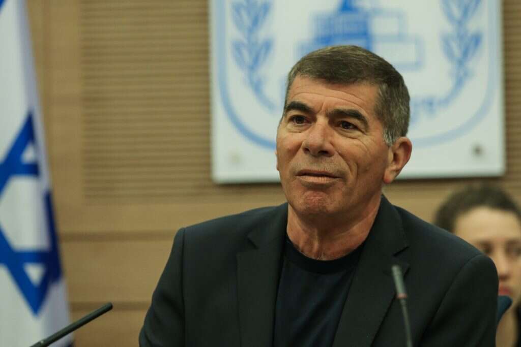 גבי אשכנזי. | אורן בן־חקון