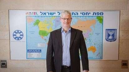 דיפלומטיה דורשת עבודה ממולחת וזהירה. אושפיז. | אוליביה פיטוסי, פלאש 90