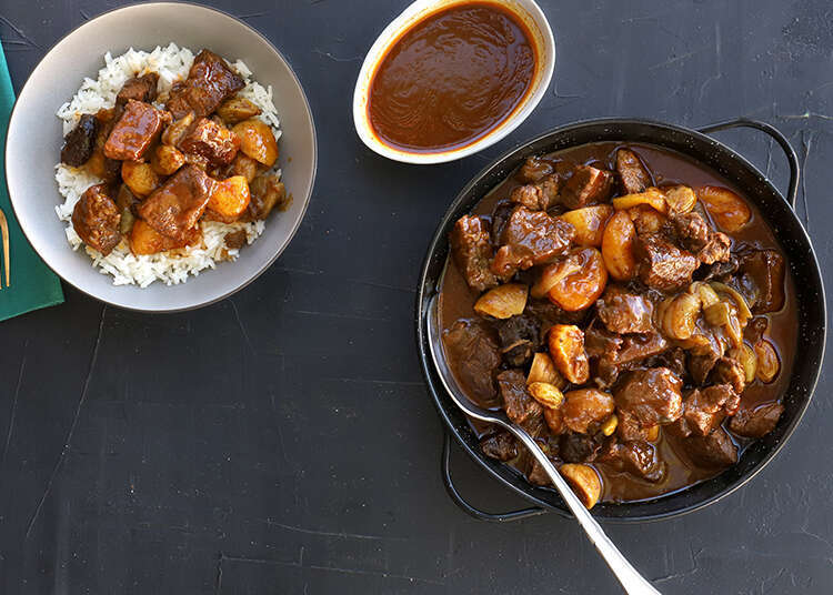 תבשיל צלי בשר ופירות יבשים. | אפרת ליכטנשטט