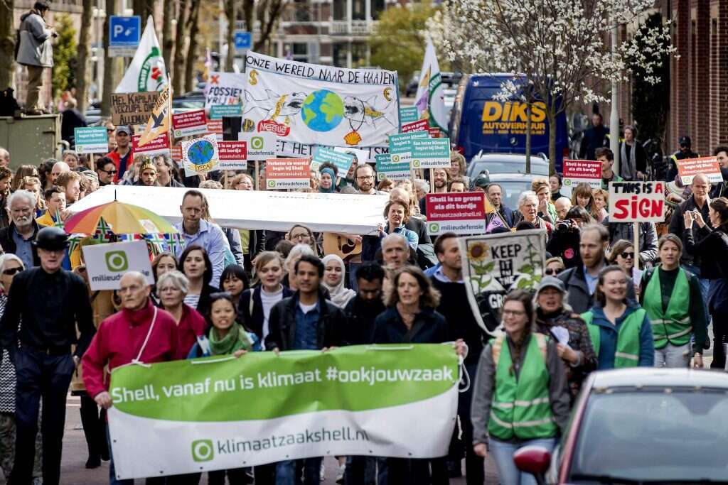 אנשים בארץ לא מחוברים. מצעד האקלים. | AFP אנשים בארץ לא מחוברים. מצעד האקלים. | AFP