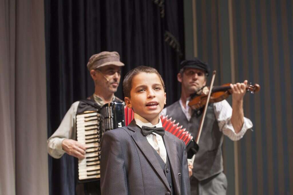 שמר בסוד את התפקיד בתיאטרון הבימה. ההצגה "מירל'ה אפרת". | ג'ררד אלון, באדיבות הבימה