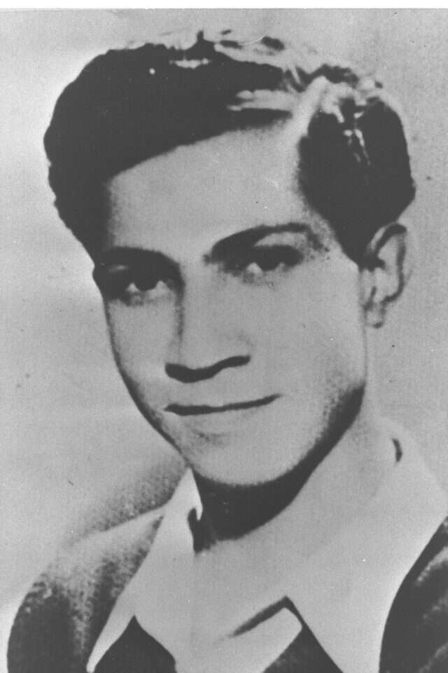 משה ברזני. | לע"מ