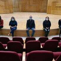 החוקרות יחד עם ראש העיר. | קובי אלנבוגן