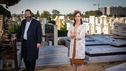 אור פירון-זומר והרב אברהם מנלה. | אריק סולטן