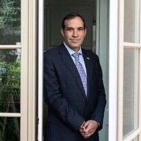 אריה לייטסטון. | אבישג שאר-ישוב