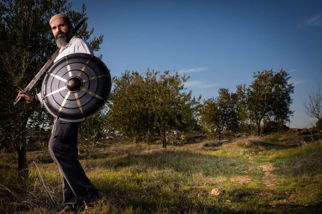 אייל ניומן. | אריק סולטן