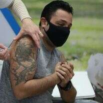 חיסון נגד קורונה בהוד השרון . | EPA