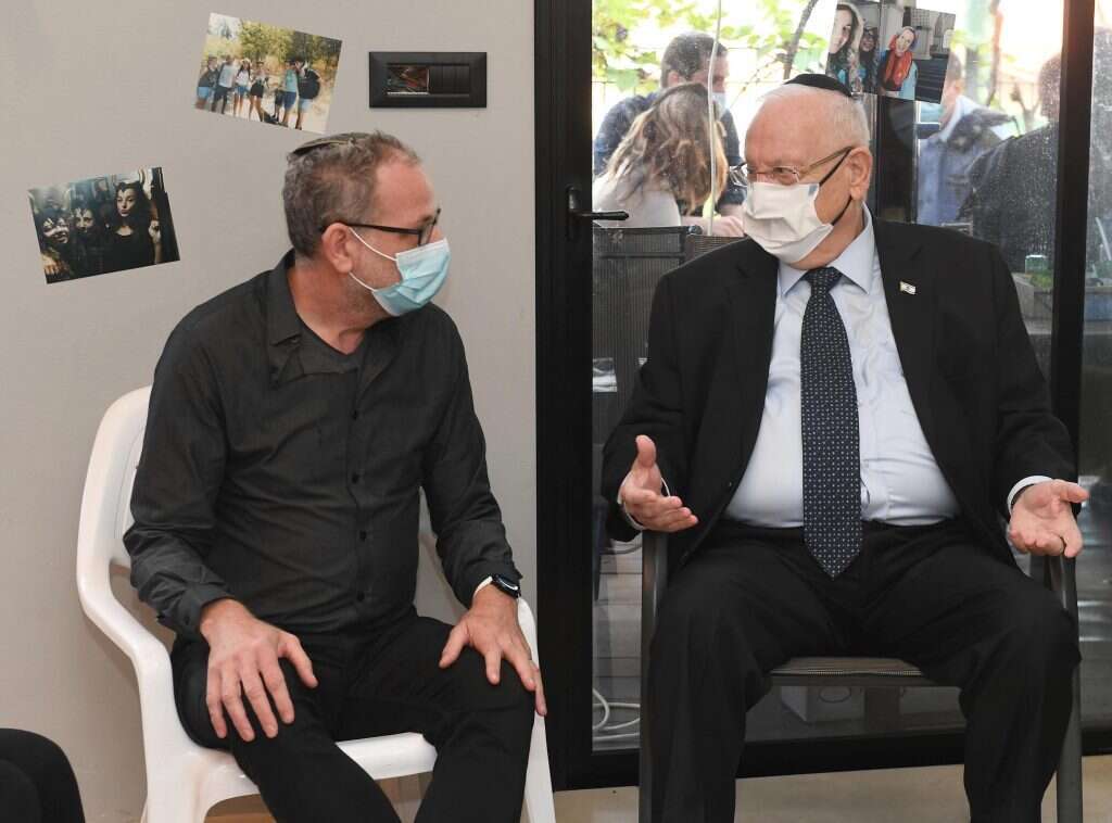 נשיא המדינה רובי ריבלין בביקור ניחומים במהלך השבעה. | מארק ניימן, לע"מ