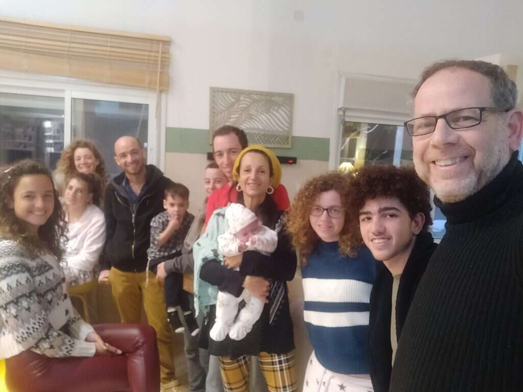 תמונה משפחתית אחרונה, חנוכה תשפ"א