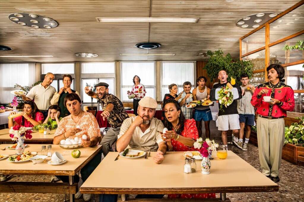 הפרישה מהתוכנית אתגרה את המשפחה. שלום אסייג ושחקני שנות ה– 80. ציולם: באדיבות רשת