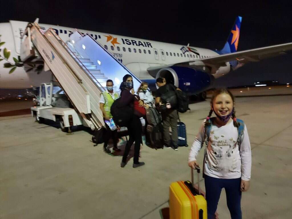 המבצע לחיסון הדיפלומטיים הישראלים. | אילת לוין-קראפ