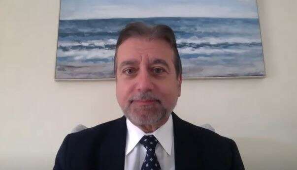 הרב אלי עבאדי. | מסך מתוך שיחת זום