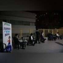 ממתינים לחיסון בבני ברק. | גדעון מרקוביץ'