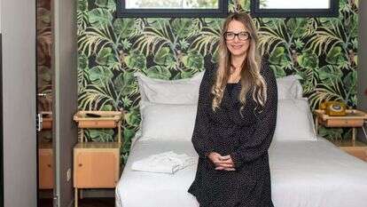 דברה היימנס. | אבישג שאר-ישוב דברה היימנס. | אבישג שאר-ישוב