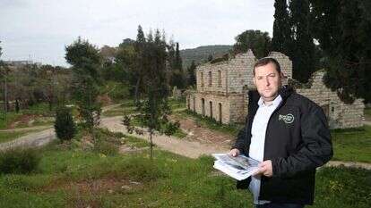 יוסי דגן. | מרים צחי