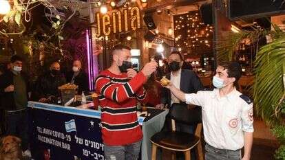 בר החיסונים של עיריית תל-אביב יפו. | כפיר סיוון