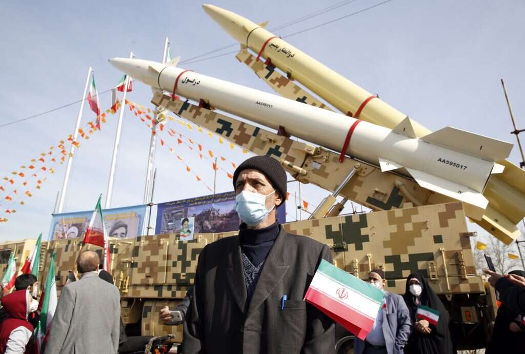 פעילים איראנים בעצרת לציון 42 שנה למהפכה האסלאמית. כיכר אזאדי בטהרן, פברואר 2021. | AFP