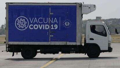 משאית חיסונים. | AFP