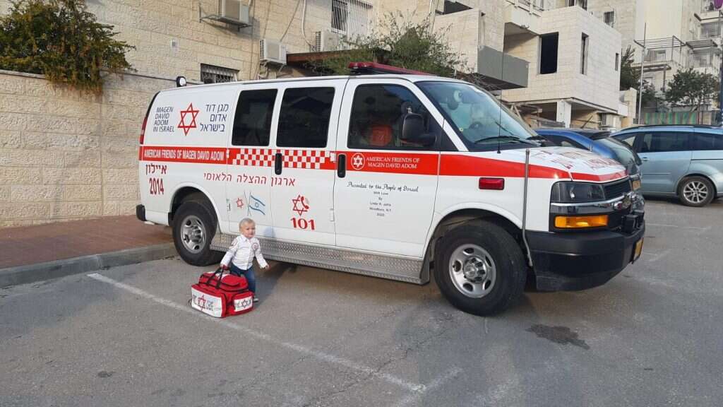 נהגת אמבולנס רק בת שנה. | דוברות מד"א