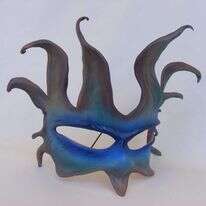 מסכה לפורים. | אלדד בכר