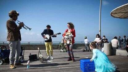 טיילת תל אביב, ערב פורים. | מרים אלסטר, פלאש 90