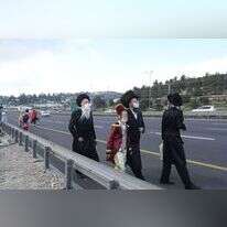 עולים ברגל לירושלים בשושן פורים. | יוסי זליגר