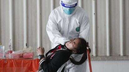 בדיקת קורונה בסין. | EPA