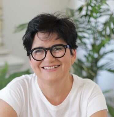 חנה רדו. | חן שקליאר