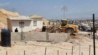 אכיפת בנייה בלתי חוקית בארמונות החשמונאים על ידי המנהל האזרחי. | דוברות מתפ"ש