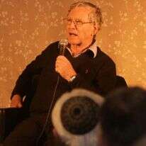 עמוס עוז. | מרים צחי