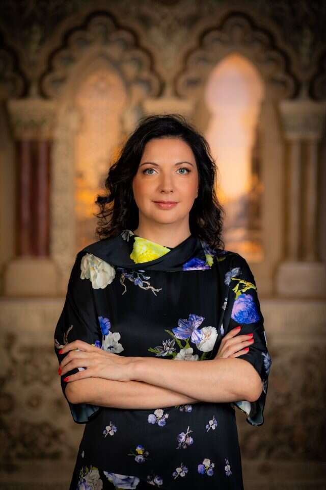 לצאת מהקורבנות. אירינה נבזלין. | אריק סולטן