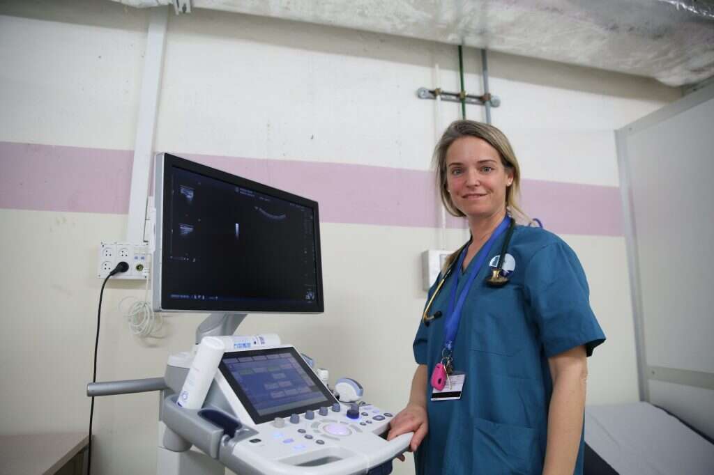 ד"ר בת־שבע צדוק. | דוד כהן, ג'יני