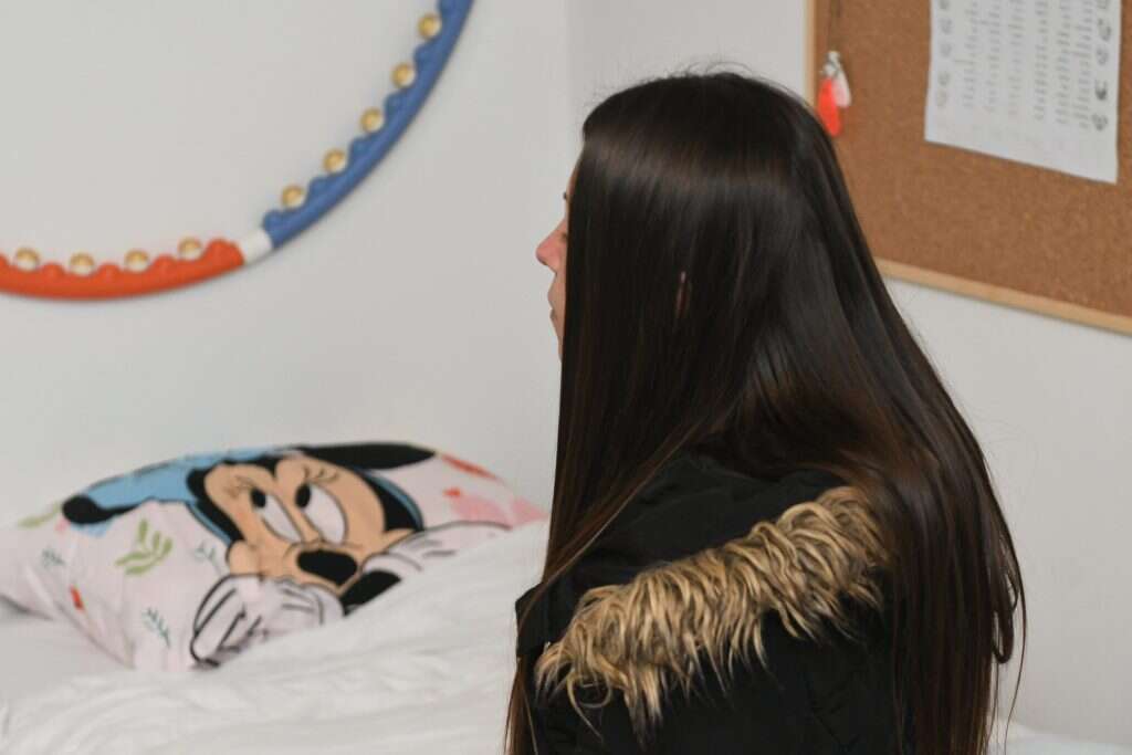 קטיה, אם לשניים, בת־ים. | רועי שטיין - ג'יני