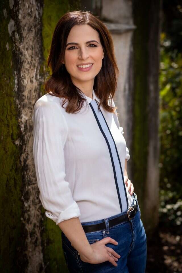 לוקחת יותר ממה שנותנים. ליאל. | אריק סולטן