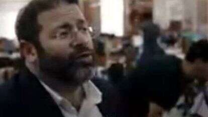 הרב לונדין. | מסך מתוך הסדרה מלחמות היהודים