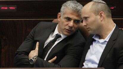 בנט ולפיד ב־ 2013. | מרים אלסטר, פלאש 90 בנט ולפיד ב־ 2013. | מרים אלסטר, פלאש 90