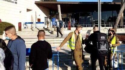 מתגייסים בימי קורונה. | נאוה סייג