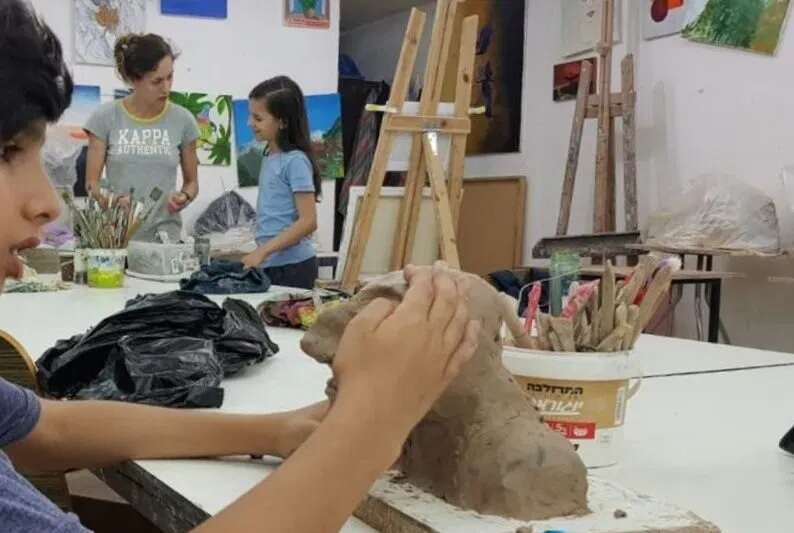 סדנת אמנות לילדים בסטודיו צ'רקוב. | סטודיו צ'רקוב