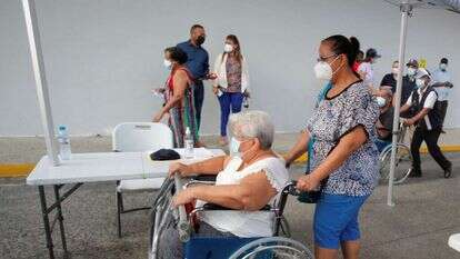 הזדמנות לנקות את חדרי הלב ממשקעי העבר. | EPA הזדמנות לנקות את חדרי הלב ממשקעי העבר. | EPA