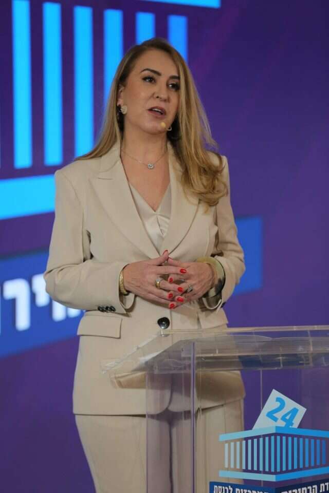 אורלי עדס. | רונן חורש