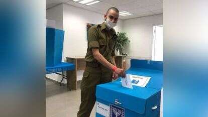 רום מצביע מיד אחרי גיוסו בבקו"ם