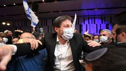 יו"ר הציונות הדתית בצלאל סמוטריץ' בחגיגות עם פרסום המדגמים. | שריה דיאמנט, פלאש 90