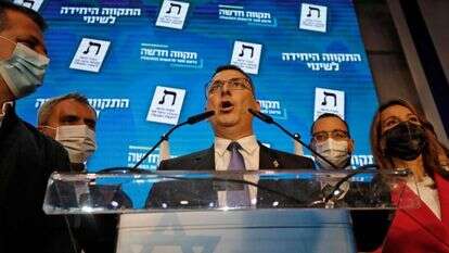 סער בנאומו לאחר פרסום תוצאות המדגם. | AFP