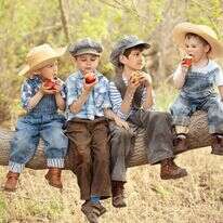 אנו מחנכים ונכשלים. מדוע? | שאטרסטוק