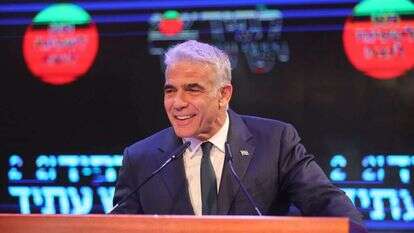 לפיד נואם לאחר תוצאות המדגמים. | גדעון מרקוביץ'