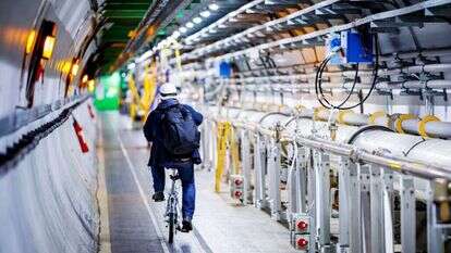 מאיץ החלקיקים בשווייץ | איי.אף.פי מאיץ החלקיקים בשווייץ | איי.אף.פי