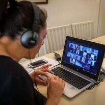 עובדים מהבית. | אורן בן חקון