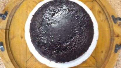 עוגת שוקולד לפסח, של אדלה גוטמן. | יהודה אטינגר