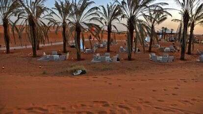 נווה מדבר מלאכותי בריאד המשמש כאתר נופש, לפני כחודשיים. | AFP נווה מדבר מלאכותי בריאד המשמש כאתר נופש, לפני כחודשיים. | AFP