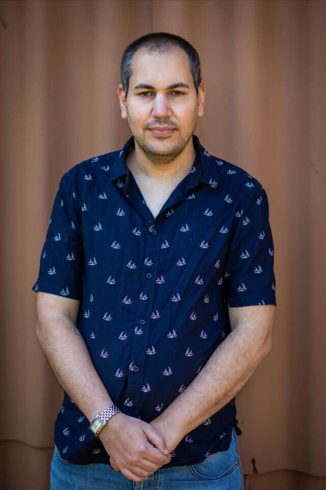 אנוש ברתור, 38,
גרפיקאי, חולון. | אריק סולטן